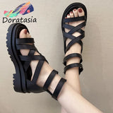 INS Hot Sale Women Solid Zipper Open Toe Platform Shoes Med Heel Cool Fashion Summer Sandals Women