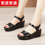 Leather Medium Heel Heel Sandals Summer 2023 New Muffin Thick Soles Fashion Large Size Soft Soles Mother Sandals