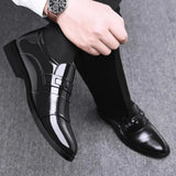 Leather Men Shoes for Wedding Formal Oxfords Business Casual Office Work Shoes for Men Classic Men's Pointy Dress