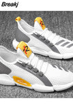 Men's Lightweight Running Shoes Summer Ultra-light Breathable Sneakers Zapatos De Mujer Walking Shoes Boys