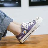 New Korean Style Ulzzang Daisy Canvas Shoes for Women 45 White Black Yellow Green Purple Color sneakers