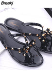 Women Summer Glitter Flat Flip-Flops Transparent Rivets Slippers Ladies Soft Rubber Beach Flip Flops Crystal Outdoor Sandals