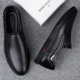 Men Casual Shoes outdoor Luxury Brand 2023 genuine Leather Mens Loafers Moccasins Breathable Slip on Black Driving Shoes