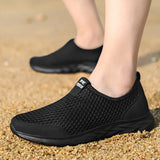 Men's Casual Shoes Large Size Breathable Outdoor Flat Mesh Lightweight Sneakers Fashion Running Shoes Zapatillas Comodas