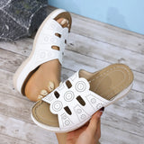 Slope And Slippers Women 2025 Spring And Summer New Fashion Casual Slippers Comfortable And