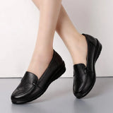 BEYARNEWomen shoes Spring soft soled mother black single shoes leather non-slip casual comfortable middle-aged ladies flat