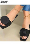 New Fashion Beach Shoes Woman Summer Flat Sandals Plus Size Round Buckle Solid Flats Female Casual Slippers Ladies