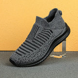 Men Shoes Lightweight Sneakers Men Fashion Casual Walking Shoes Breathable Slip on wear-resistant Mens Loafers Zapatillas