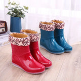 2023Women Rain Boots Ankle Boots Waterproof Shoes Winter Female Slip-On Cotton Shoes Size 36-41 Non-Slip Flat Round