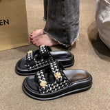 Shoes Woman 2024 Slippers Flat Platform Pantofle Luxury Slides New Rubber Designer Fashion PU Female Shoes Womens Slippers