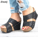 at the End of the Rivet Sandals Female Leather Comfy Thick Platform Creeper Flat Sole wedge Ladies Casual Slippers