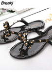 Women Summer Glitter Flat Flip-Flops Transparent Rivets Slippers Ladies Soft Rubber Beach Flip Flops Crystal Outdoor Sandals