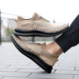 Men Shoes Lightweight Sneakers Fashion Casual Walking Shoes Breathable Slip on Wear-resistant Man Loafers Tenis
