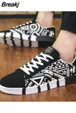 Canvas Shoes Men Flat Casual Shoes 2023 Fashion Graffiti Vulcanized Shoe Outdoor Student Walking Sneakers Zapatos