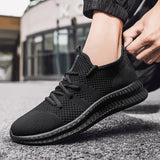 Men Running Shoes Breathable Lac-up Sport Shoes Lightweight Comfortable Walking Sneakers Black Tenis Masculino Zapatillas