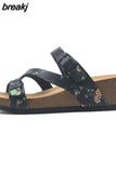 Fashion Women Wedge Cork Slipper 2023 New Summer Beach Outside Buckle Trifle Platform Med Heel Slide