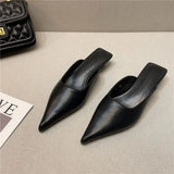New Low Heel Slippers Summer Close Toe Outdoor Mules Casual Pumps Street Style Mum‘s Sandal Slip On Half Slippers