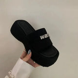 New Water Diamond Women's Slippers Thick Sole Slippers Women's Outerwear Flat Silk Sandal Slippers Sponge