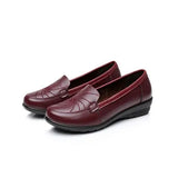 BEYARNEWomen shoes Spring soft soled mother black single shoes leather non-slip casual comfortable middle-aged ladies flat