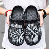 Summer Beach Slippers Men Sandals Outdoor Soft Bottom Hollow Garden Clogs Shoes Men Clogs Sandals De Hombre Big Size