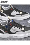 New Men Shoes Male Sneakers Mixed Color Flat Shoes Designer Fashion Outdoor Trendy High Top Shoes Men Vulcanized