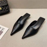 New Low Heel Slippers Summer Close Toe Outdoor Mules Casual Pumps Street Style Mum‘s Sandal Slip On Half Slippers